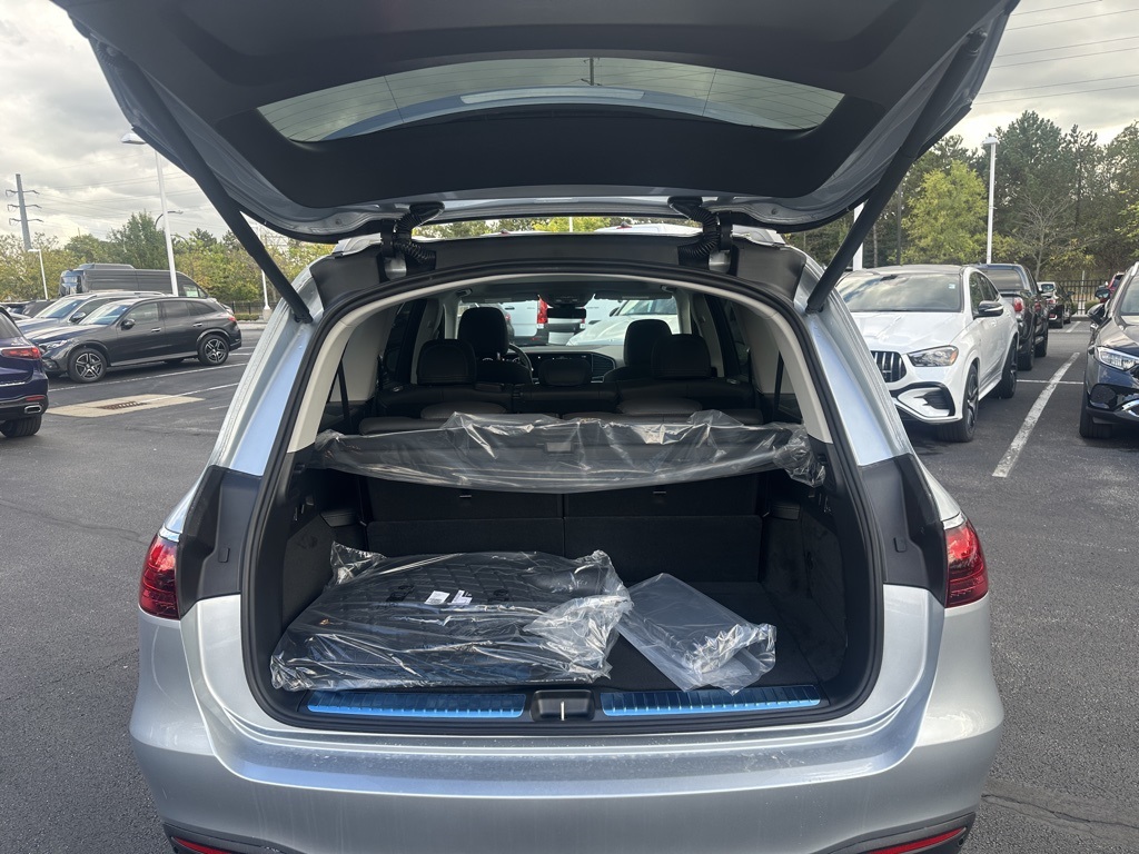 2026 Mercedes Benz GLS 450 4MATIC photo 3