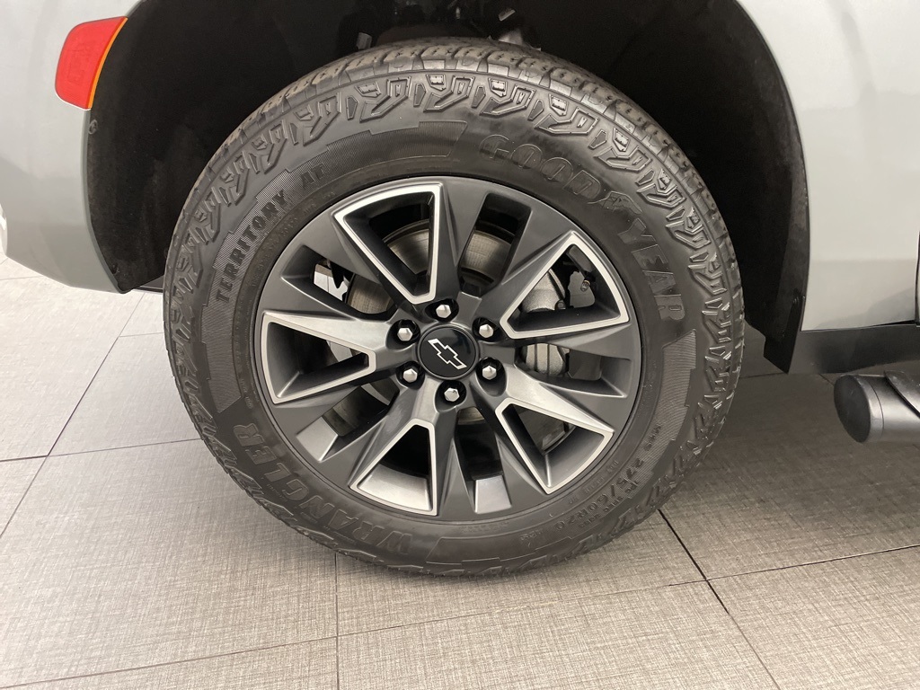 2023 Chevrolet Tahoe Z71 photo 9