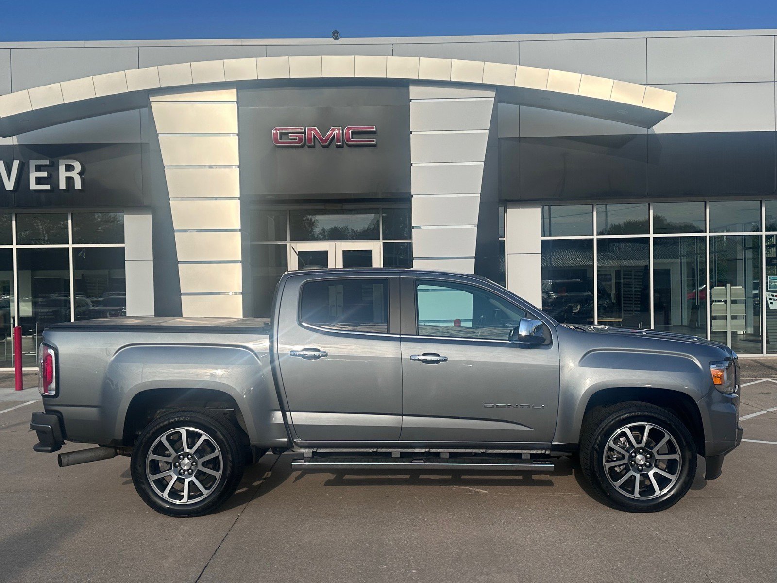 2021 Gmc Canyon Denali photo 3