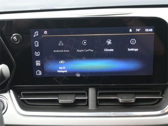 2024 Chevrolet Trax LT photo 3