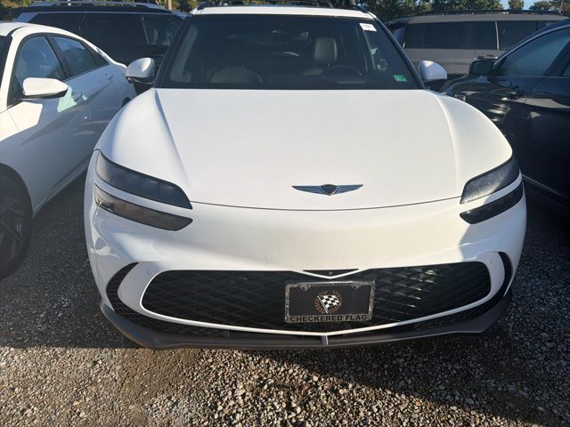 2024 Genesis GV60 Performance photo 3