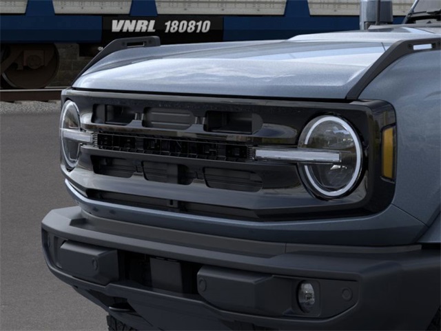 2025 Ford Bronco Outer Banks photo 18