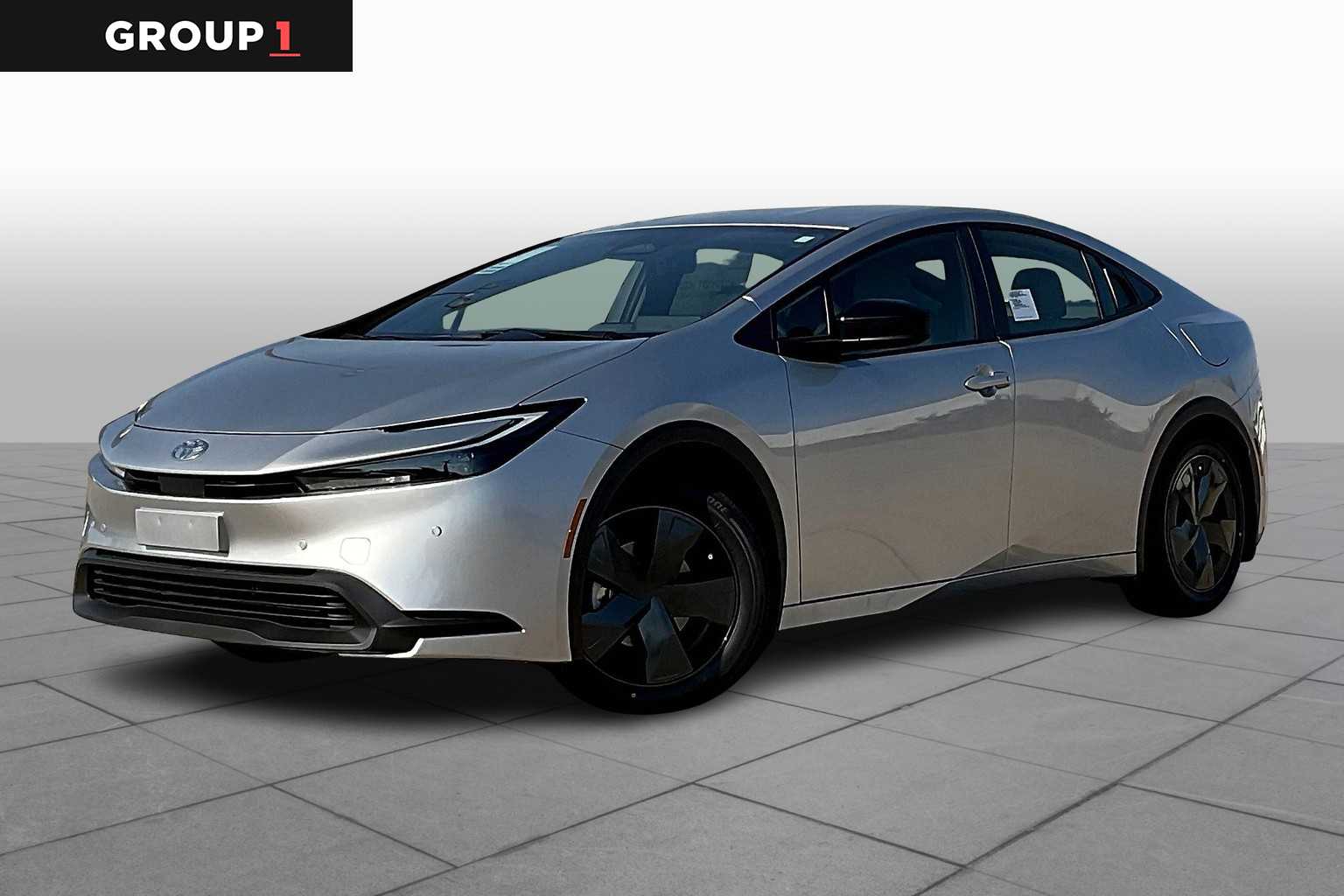 2026 Toyota Prius XLE photo 3