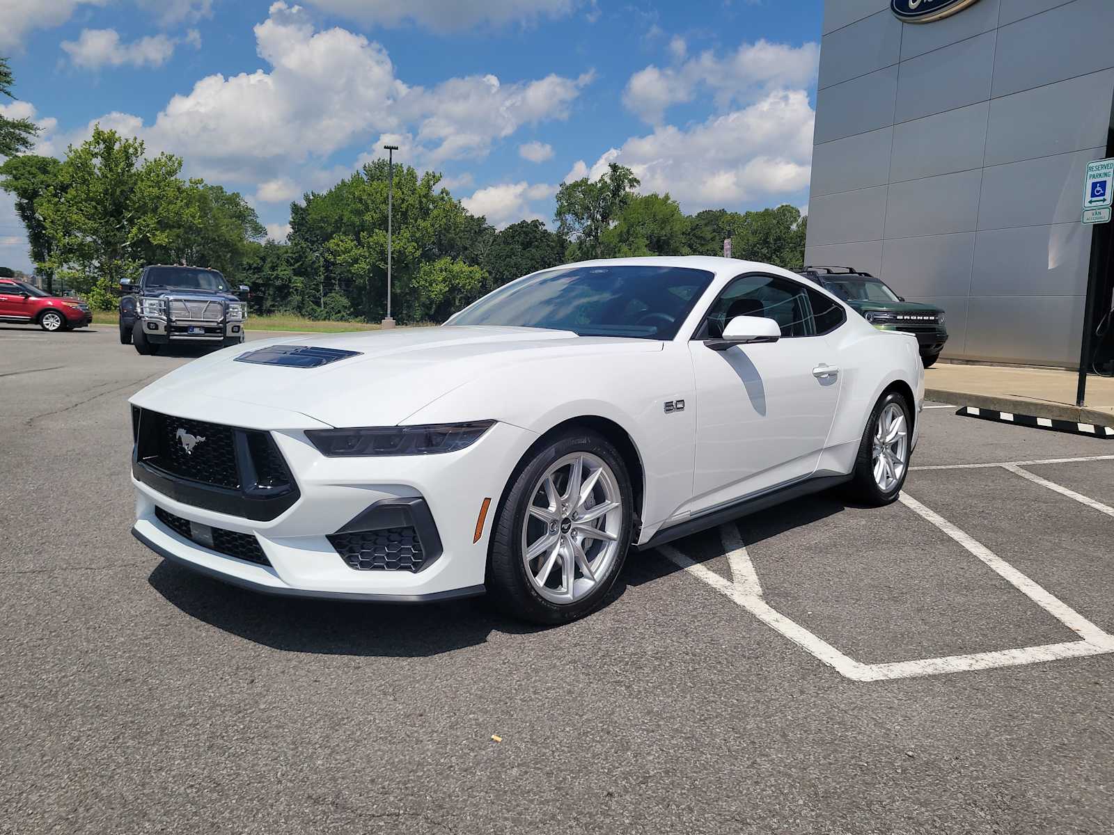 2025 Ford Mustang GT Premium photo 7