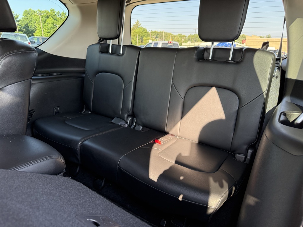 2023 Nissan Armada SL photo 22