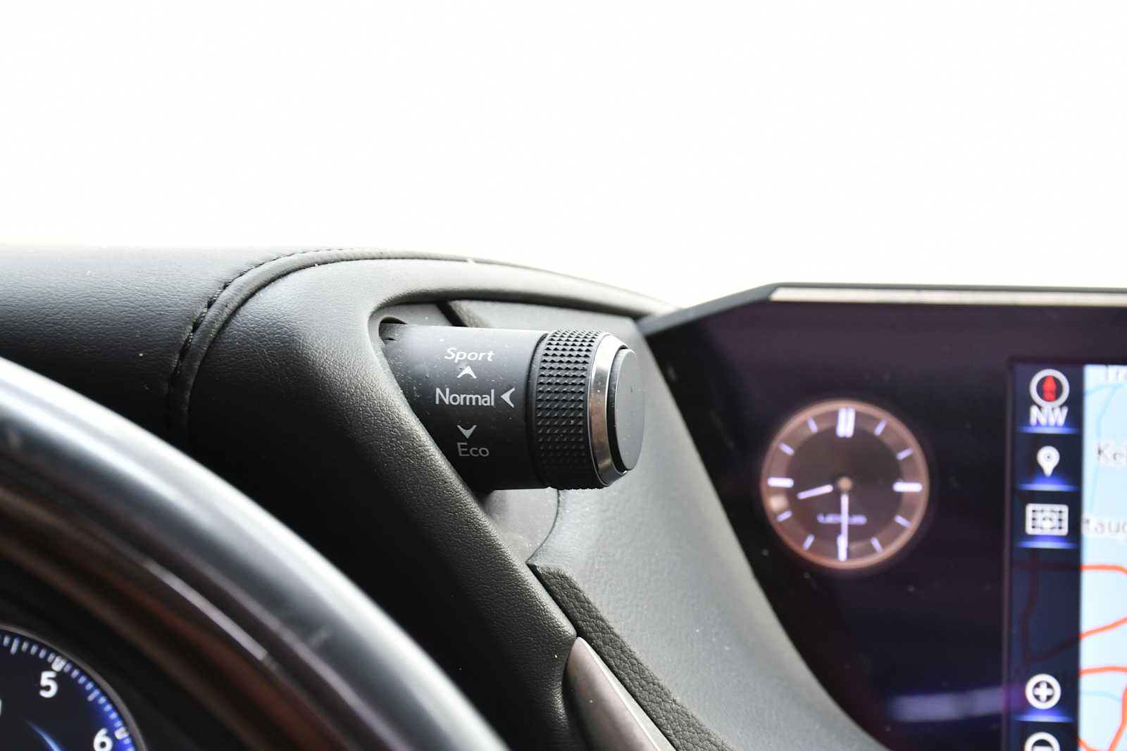 2020 Lexus ES 350 Premium photo 17
