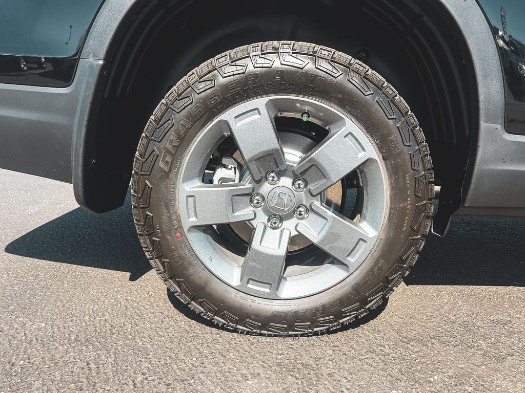 2025 Honda Ridgeline TrailSport photo 4