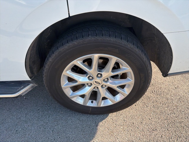 2020 Ford Expedition XLT photo 4