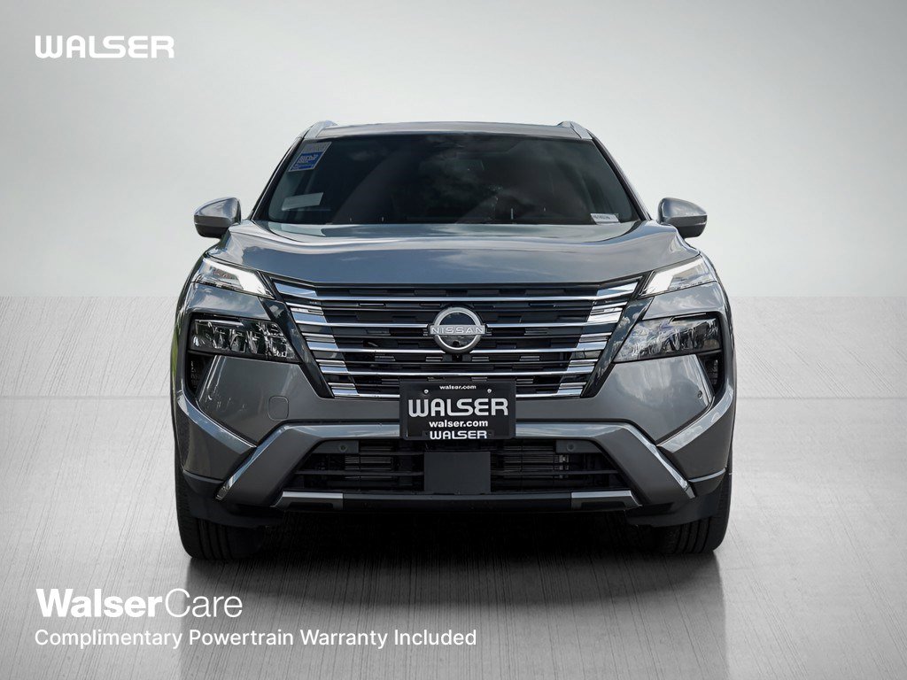 2025 Nissan Rogue SL photo 2