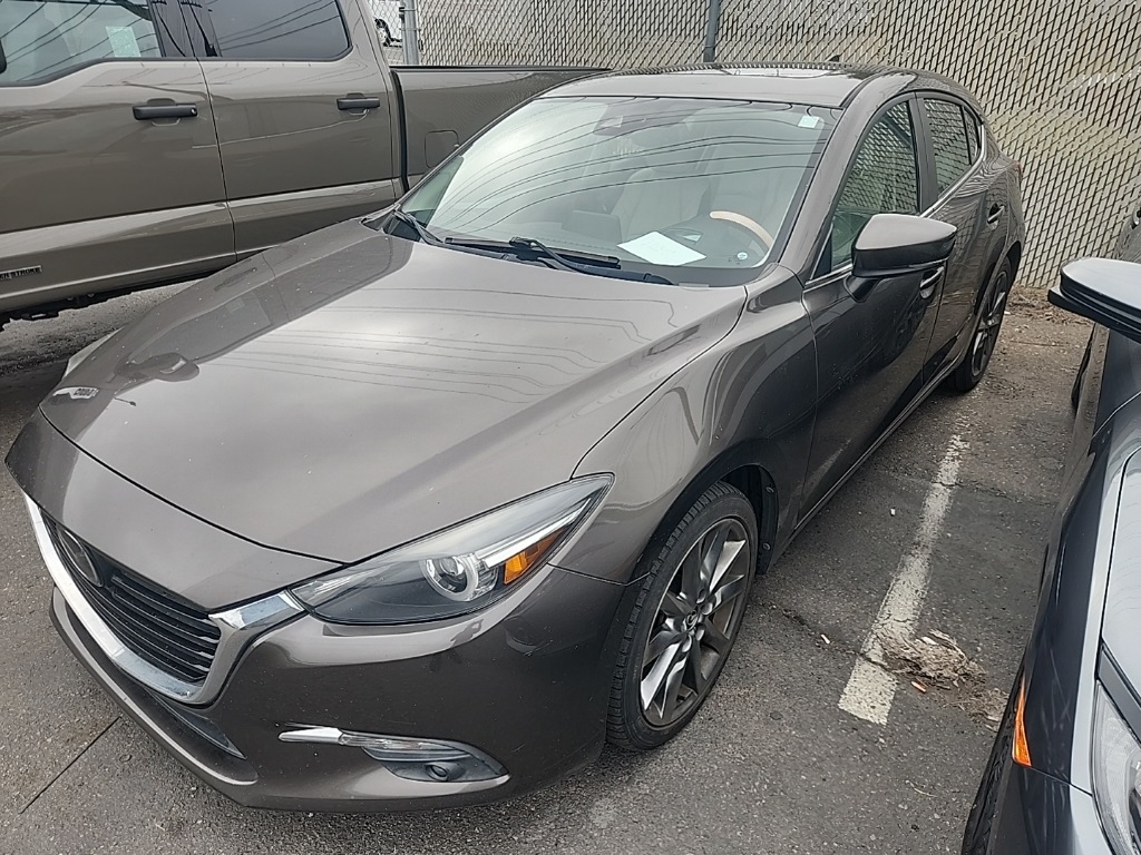 2018 Mazda Mazda3 Grand Touring photo 3