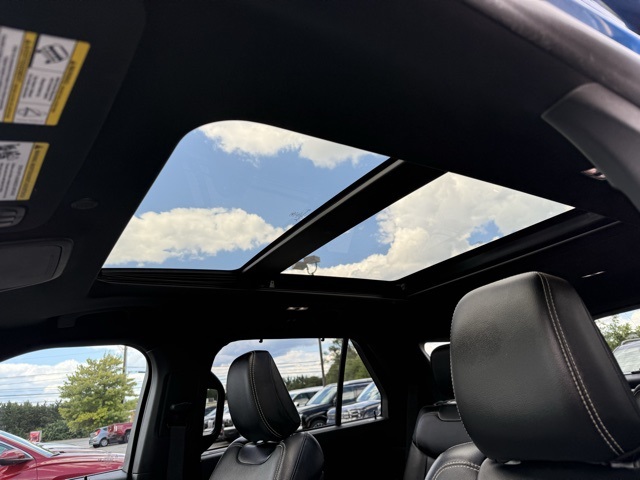 2020 Ford Explorer ST photo 14
