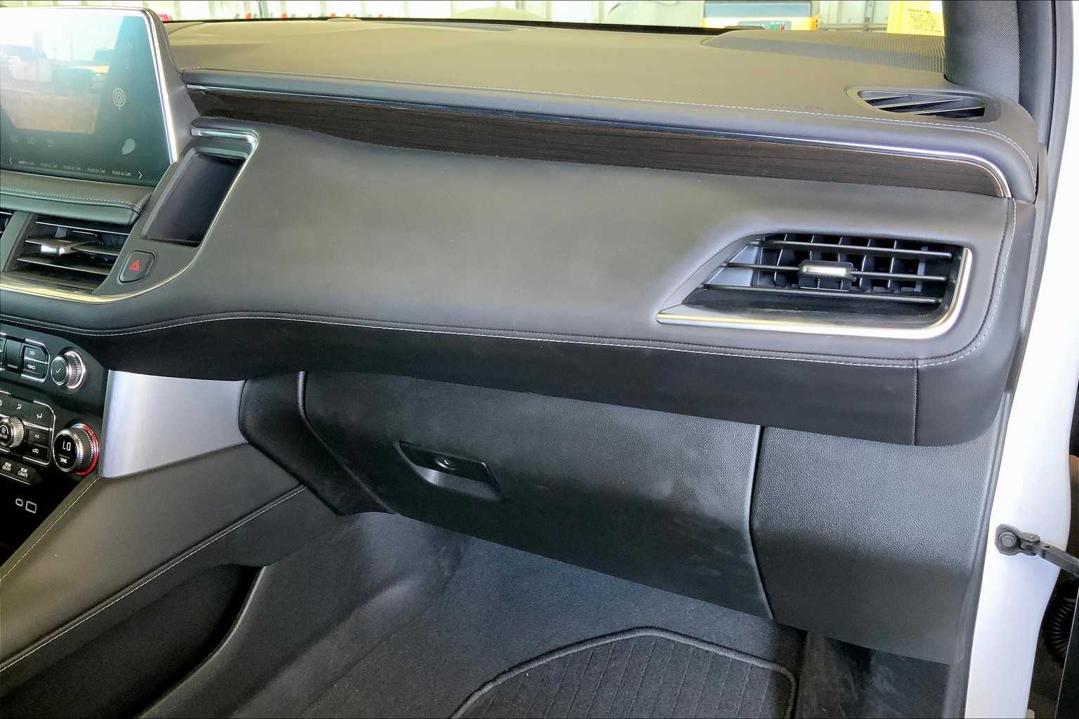 2024 Gmc Yukon SLE photo 17