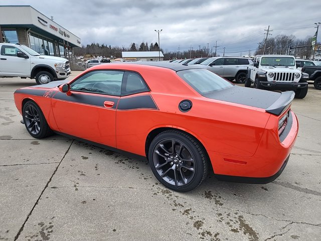 2023 Dodge Challenger R/T photo 11