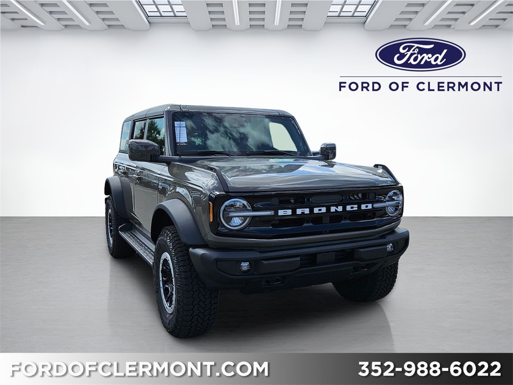 2025 Ford Bronco 4-Door Outer Banks's photo