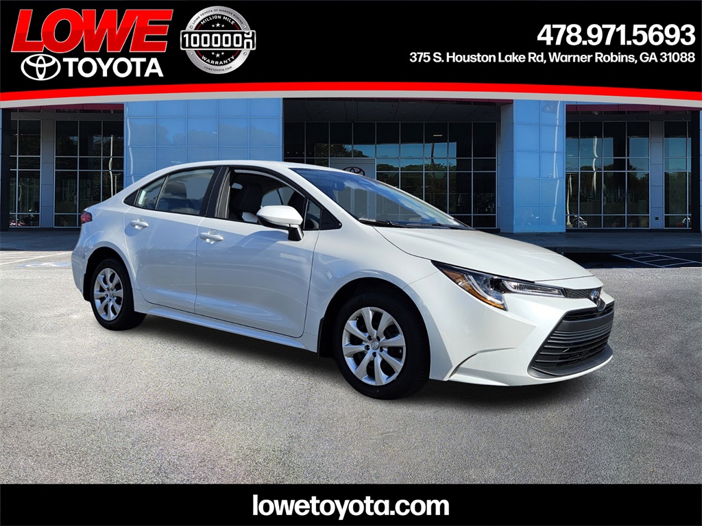 2026 Toyota Corolla LE's photo