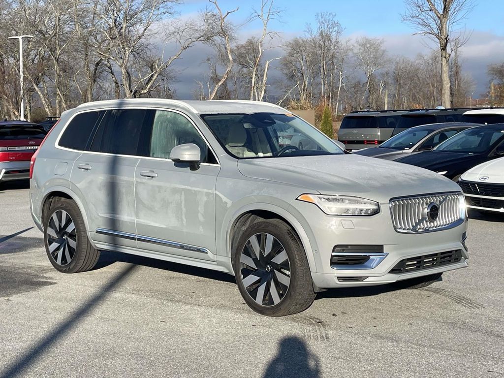 2024 Volvo XC90 Ultimate's photo