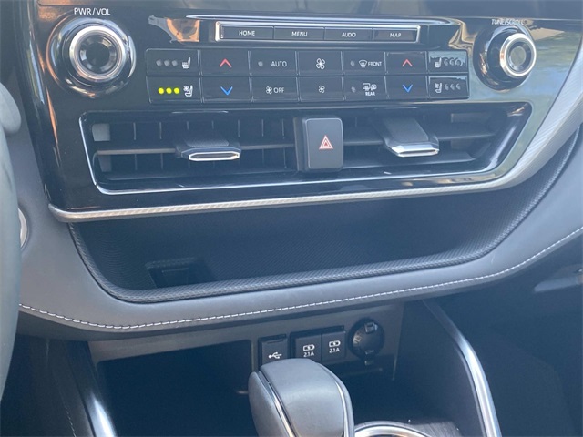 2021 Toyota Highlander Platinum photo 27