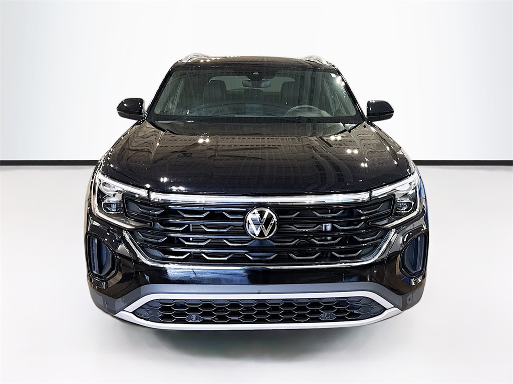 2024 Volkswagen Atlas Cross Sport SEL photo 2