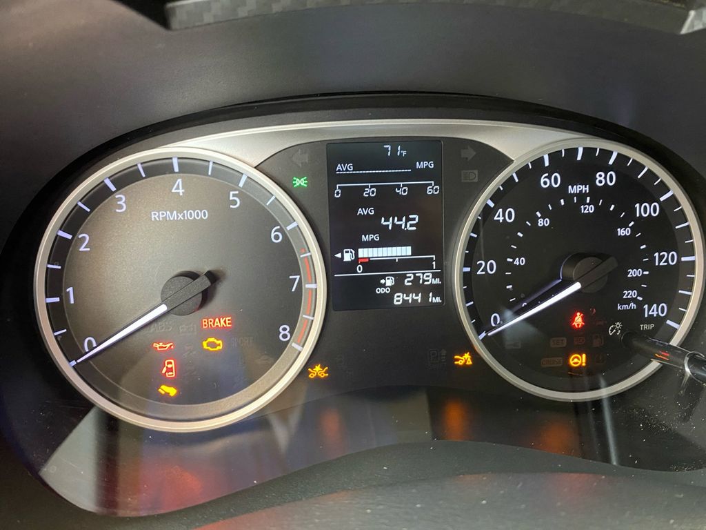 2020 Nissan Versa 1.6 S photo 5