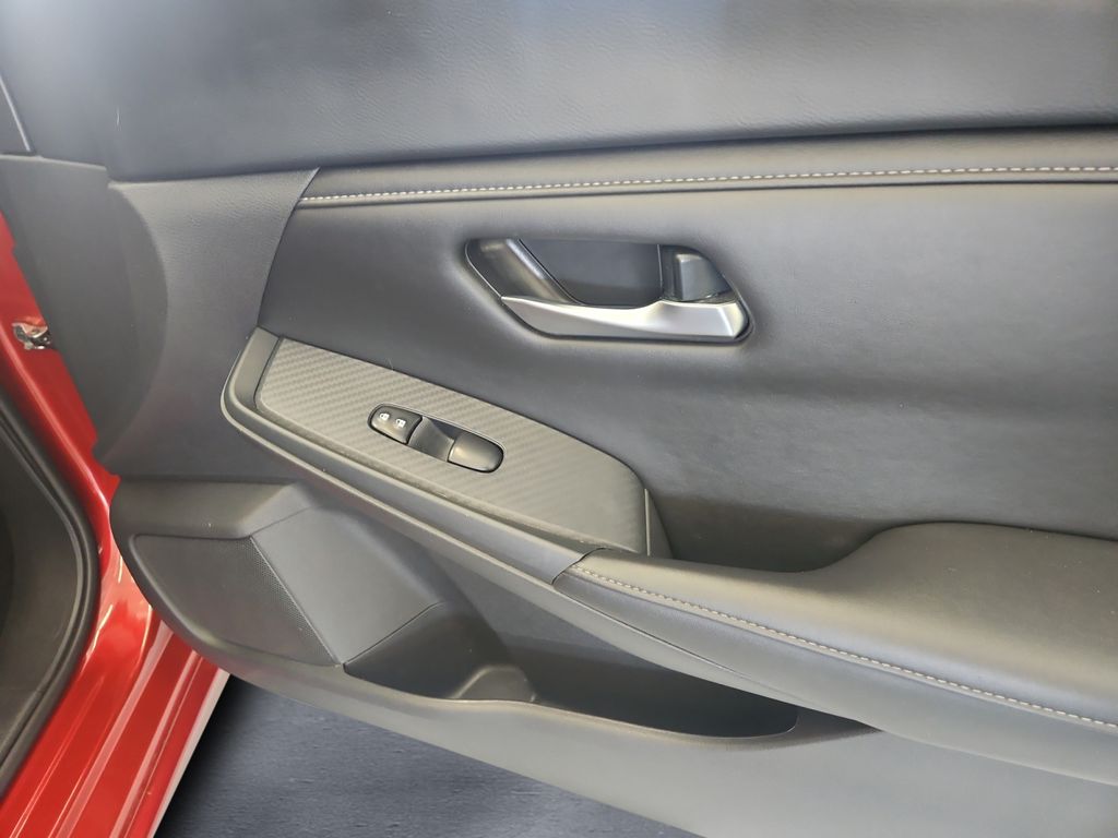 2023 Nissan Sentra SV photo 14