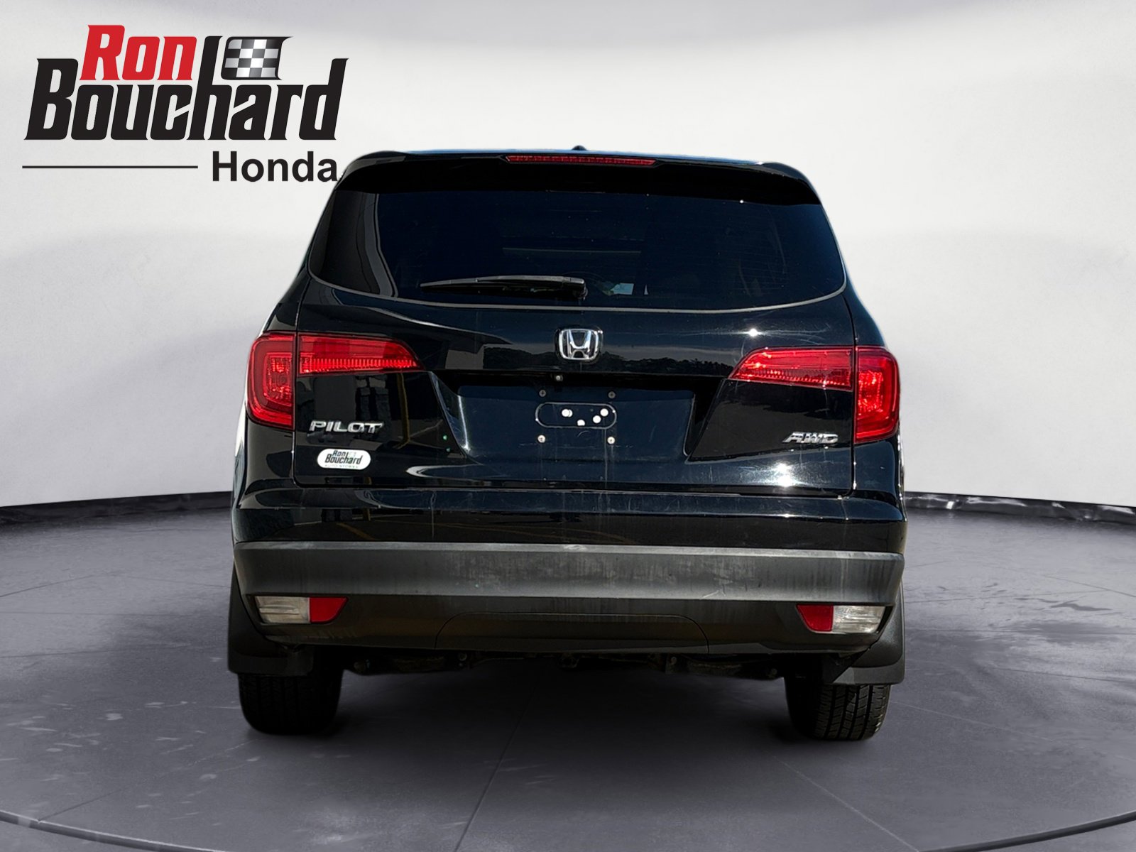 2016 Honda Pilot EX-L photo 3