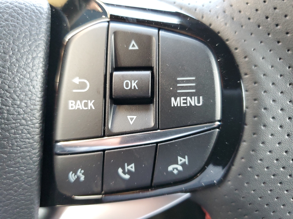 2025 Ford Explorer ST-Line photo 24