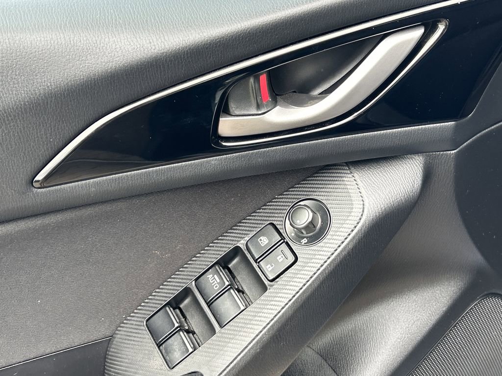 2016 Mazda Mazda3 Touring photo 17