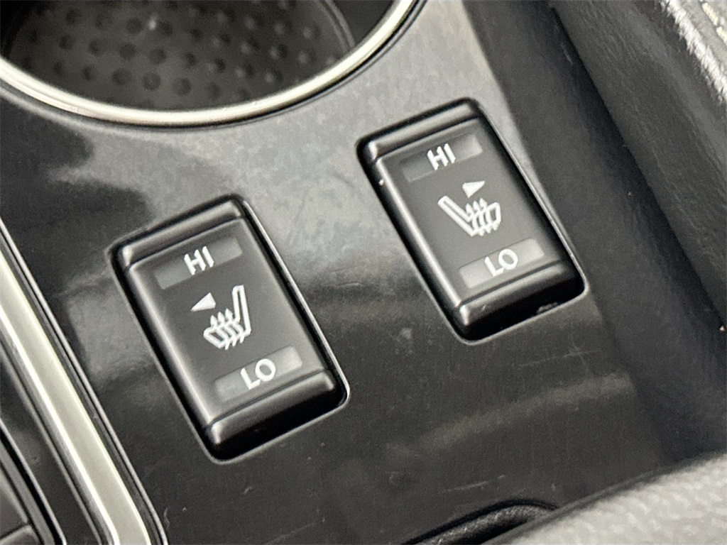 2023 Nissan Maxima SV photo 23