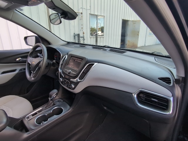 2023 Chevrolet Equinox LS photo 40