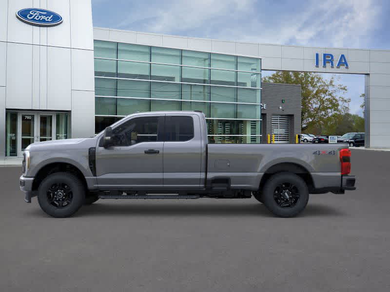 2025 Ford F-350 XL photo 3