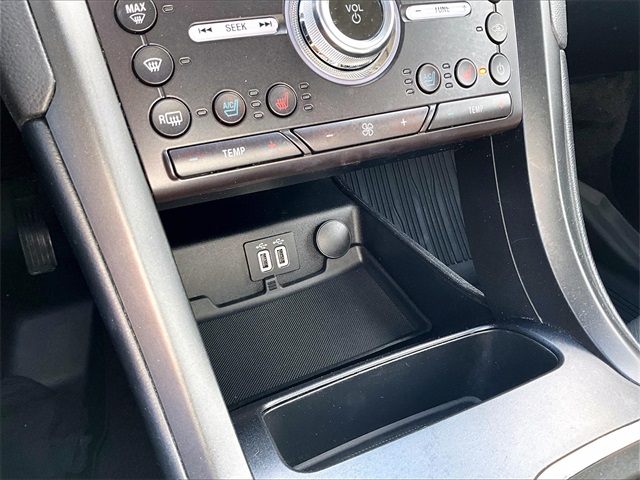 2020 Ford Fusion Titanium photo 25