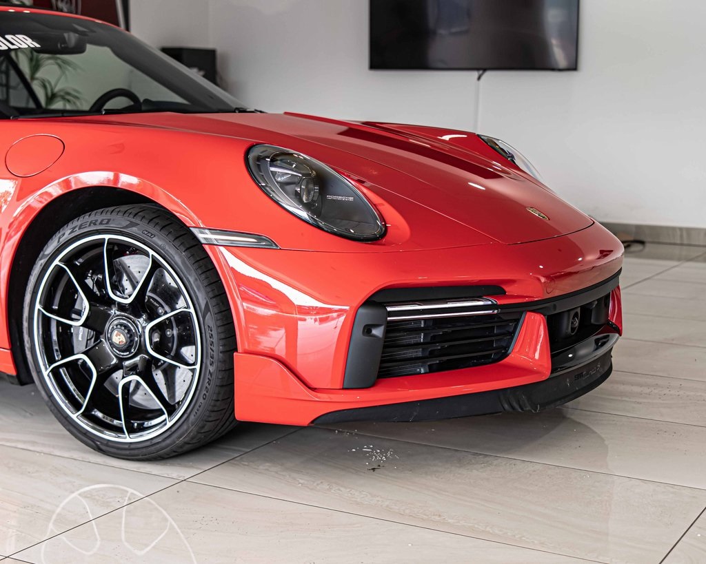 2025 PORSCHE 911 - Image 3