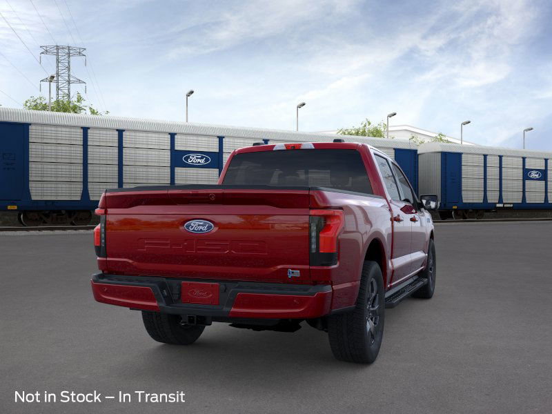 2025 Ford F-150 Lightning photo 4