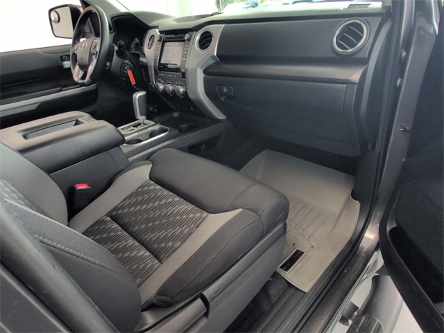 2019 Toyota Tundra SR5 CrewMax photo 14