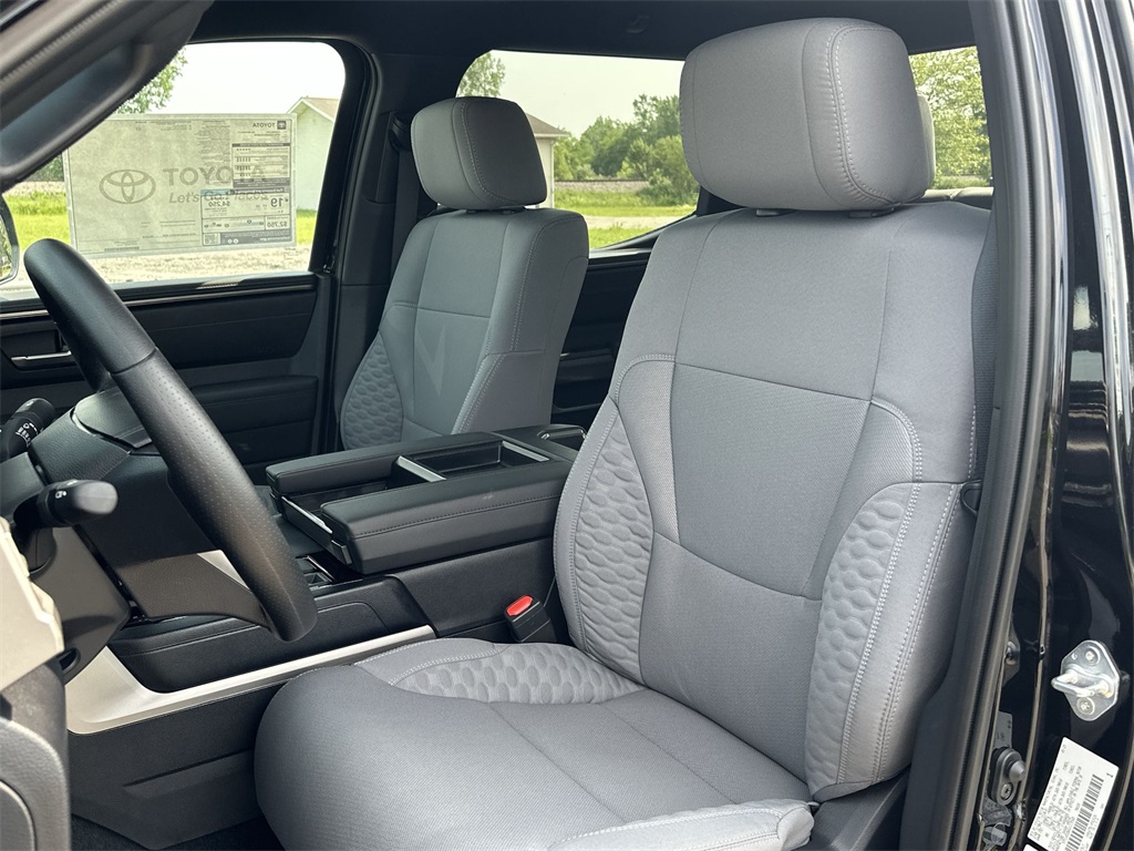 2025 Toyota Tundra SR5 photo 11