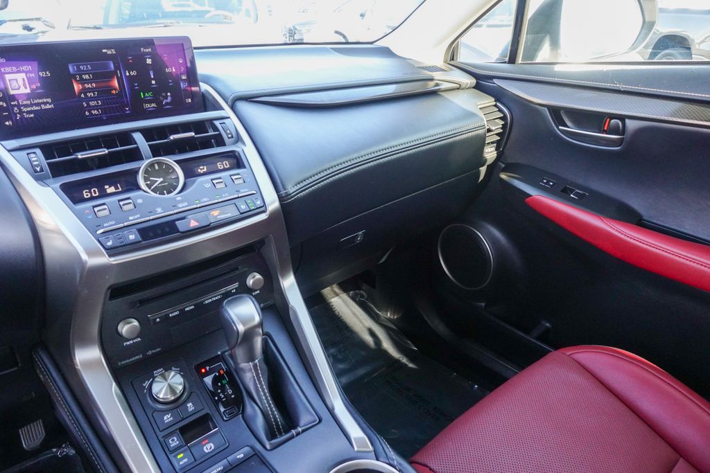 2020 Lexus NX 300h Premium photo 21