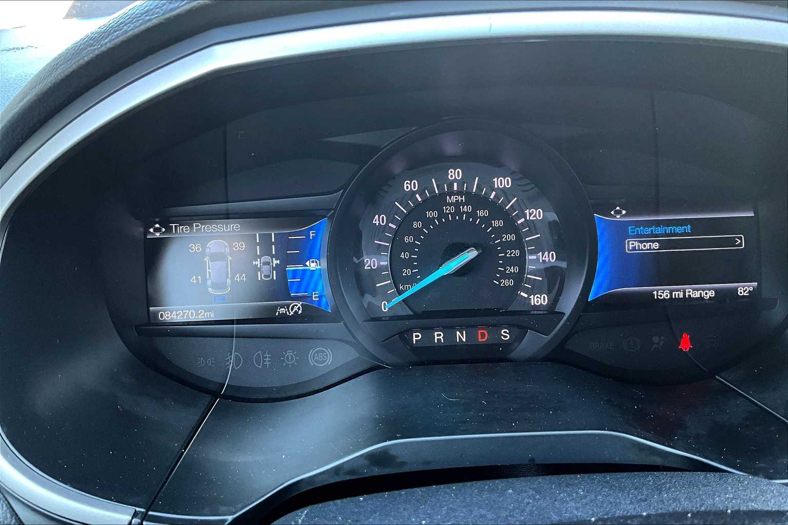 2021 Ford Edge SEL photo 24