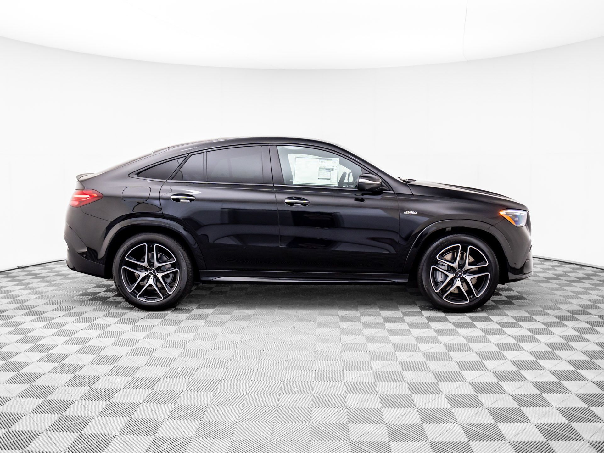2026 Mercedes Benz GLE 53 AMG 4MATIC photo 4