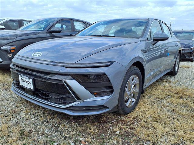 2026 Hyundai Sonata SE's photo