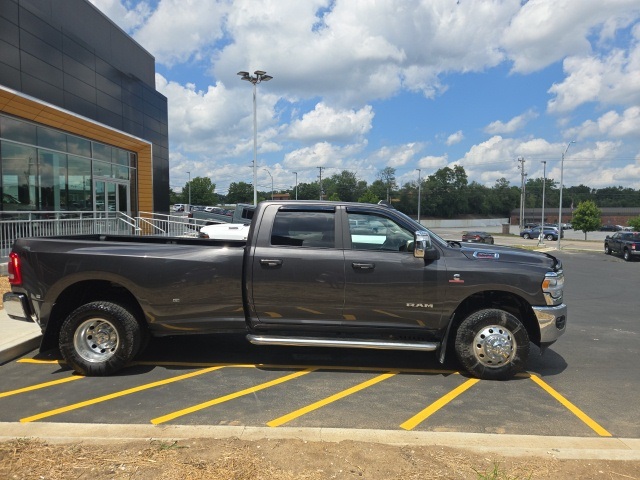2024 Ram 3500 Laramie photo 2