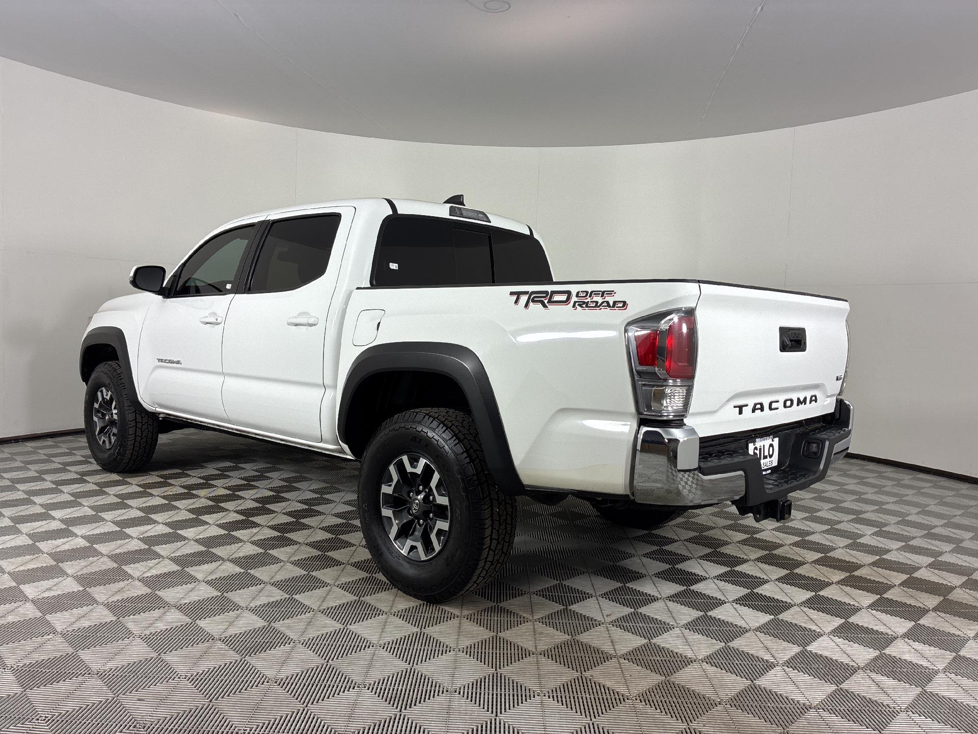 2023 Toyota Tacoma SR5 photo 3