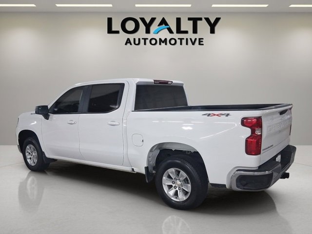 2025 Chevrolet Silverado 1500 LT photo 3