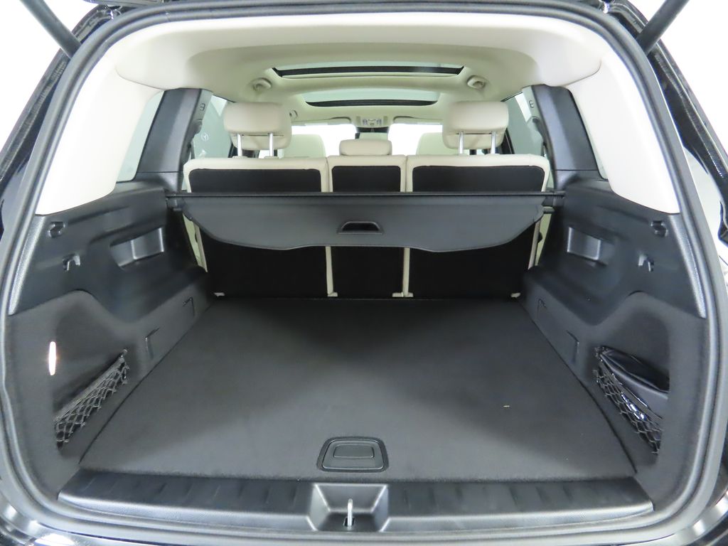 2026 Mercedes Benz GLB 250 photo 26