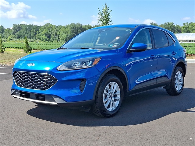 2020 Ford Escape SE photo 3