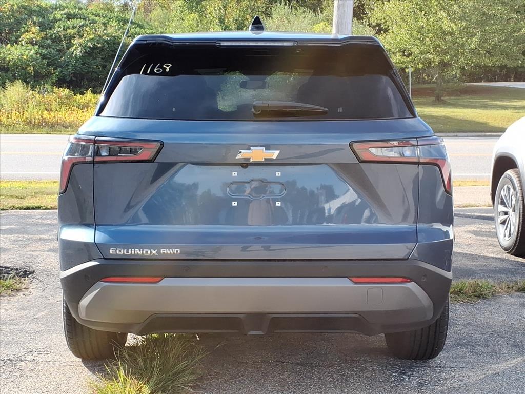 2026 Chevrolet Equinox LT photo 5