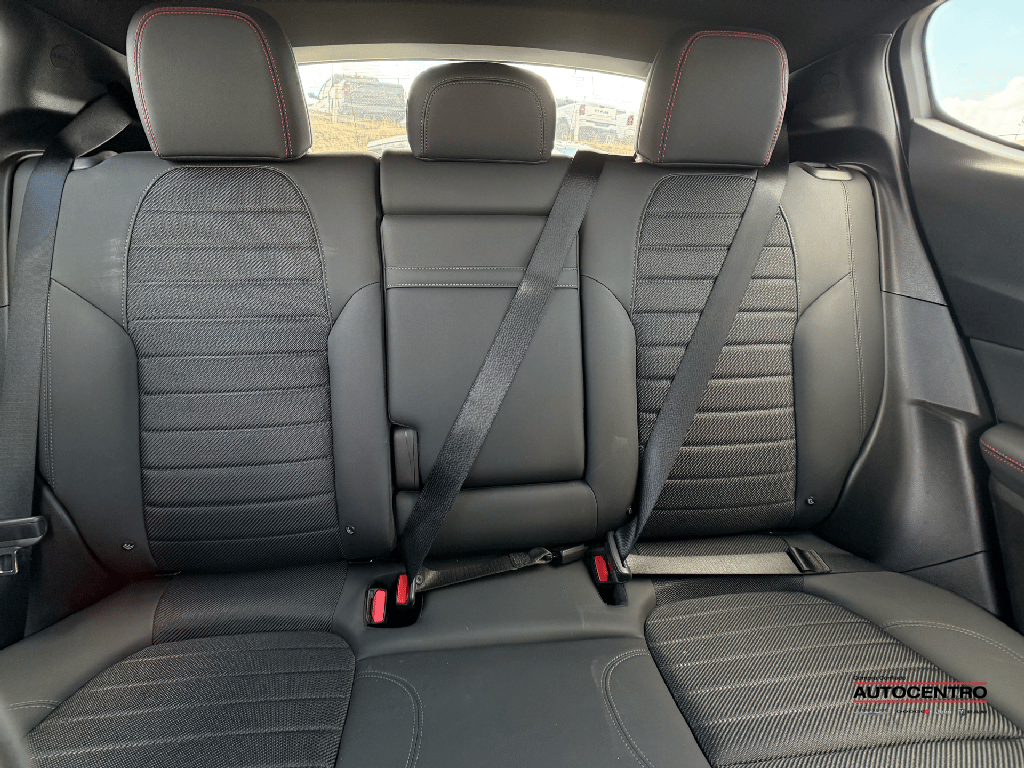 2023 Dodge Hornet GT photo 2