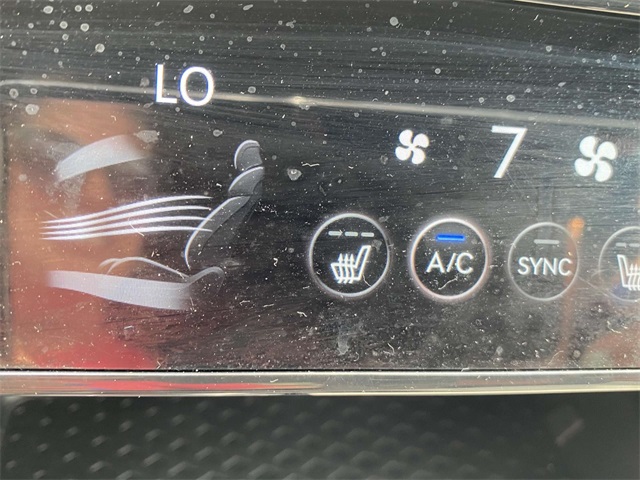 2025 Genesis G70 2.5T photo 26