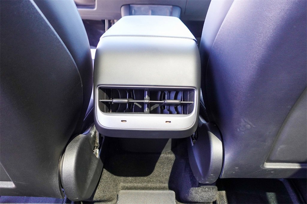 2022 Tesla Model Y Performance photo 23