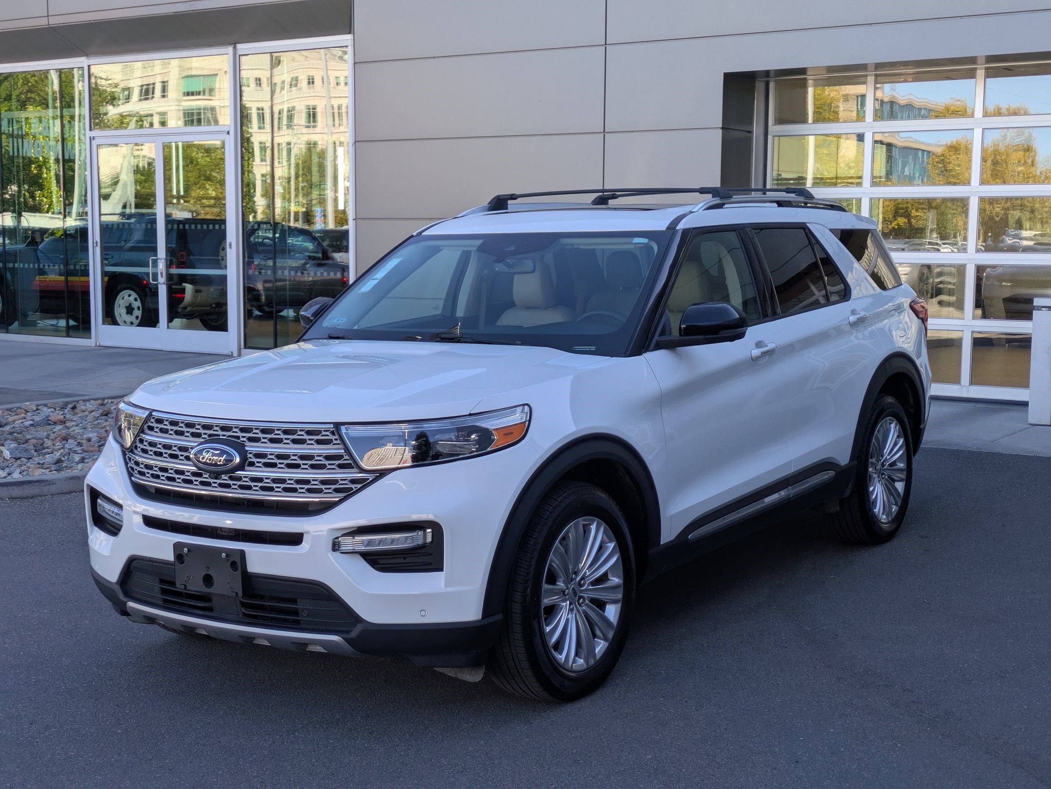 2022 Ford Explorer Limited photo 8