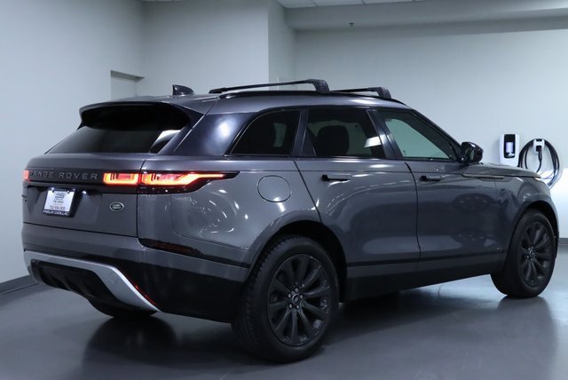 2018 Land Rover Range Rover Velar R-Dynamic SE photo 11